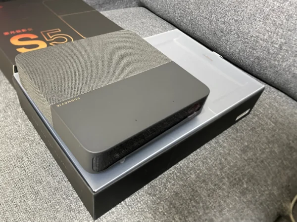 Formovie S5 Projetor Laser, Fengmi, 1100Ansi Lumens, Sistema de Home Theater, Portátil, Mini, ALPD, MEMC, Mini, 1080P - Imagem 2
